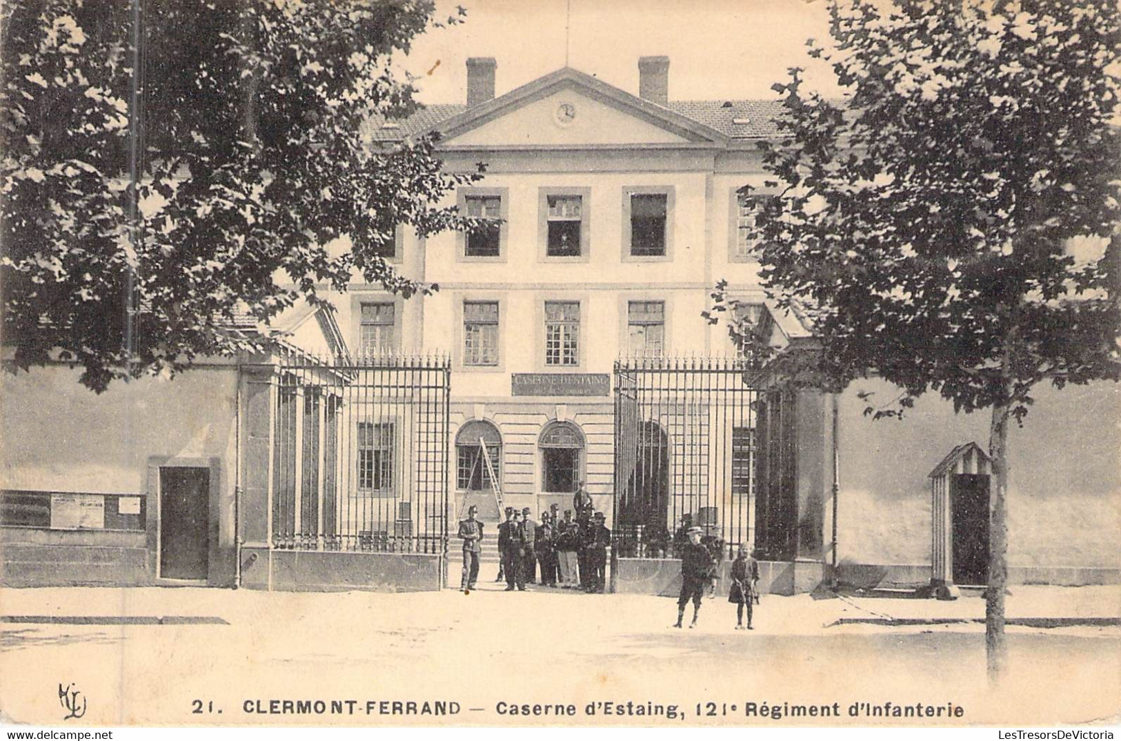 Thèmes - Militaria - Casernes - CLERMONT FERRAND - Caserne D'Estaing 121e Régiment D'infanterie - Carte Postale Ancienne - Kazerne