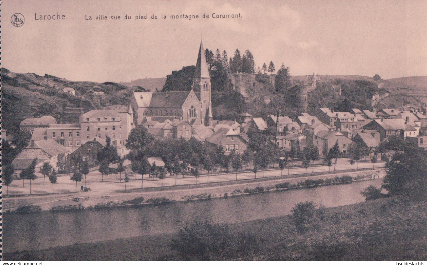 Laroche La Ville Vue Du Pied De La Montagne De Corumont - La-Roche-en-Ardenne