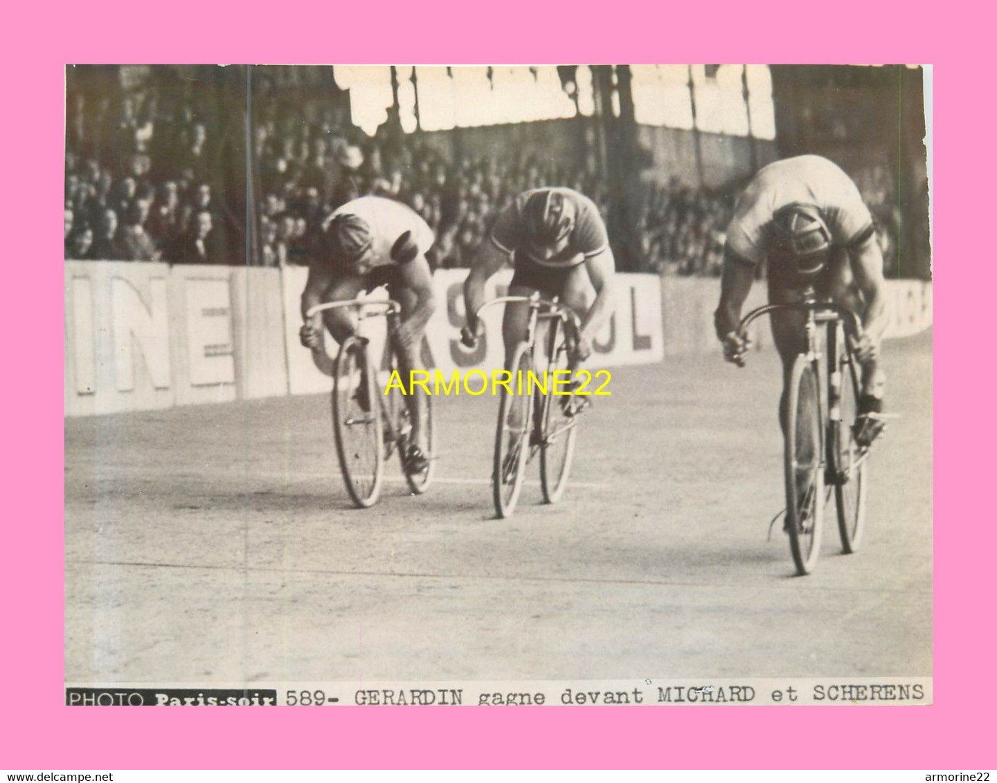 Photo Presse CYCLISME  - GERARDIN  Gagne Devant  MICHARD Et  SCHERENS - Luftfahrt