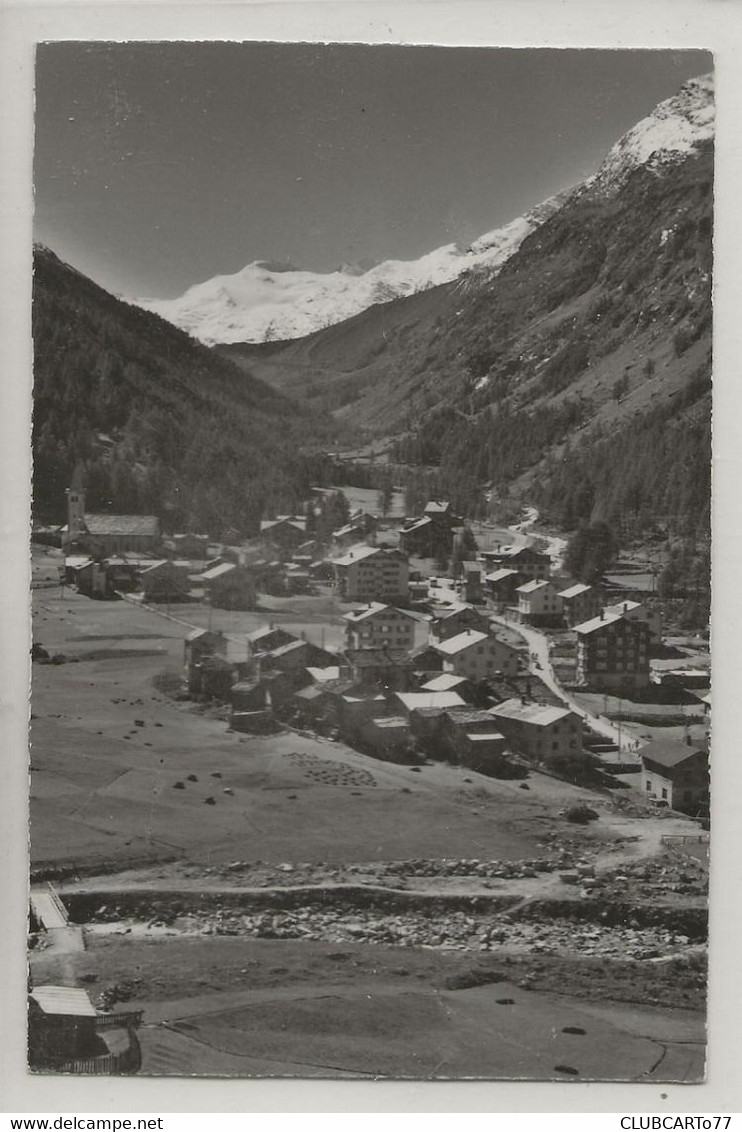 Saas-Almagell  (Suisse, Valais)  : Vue Aérienne Générale Sur La Commune En 1950 PF. - Saas-Almagell