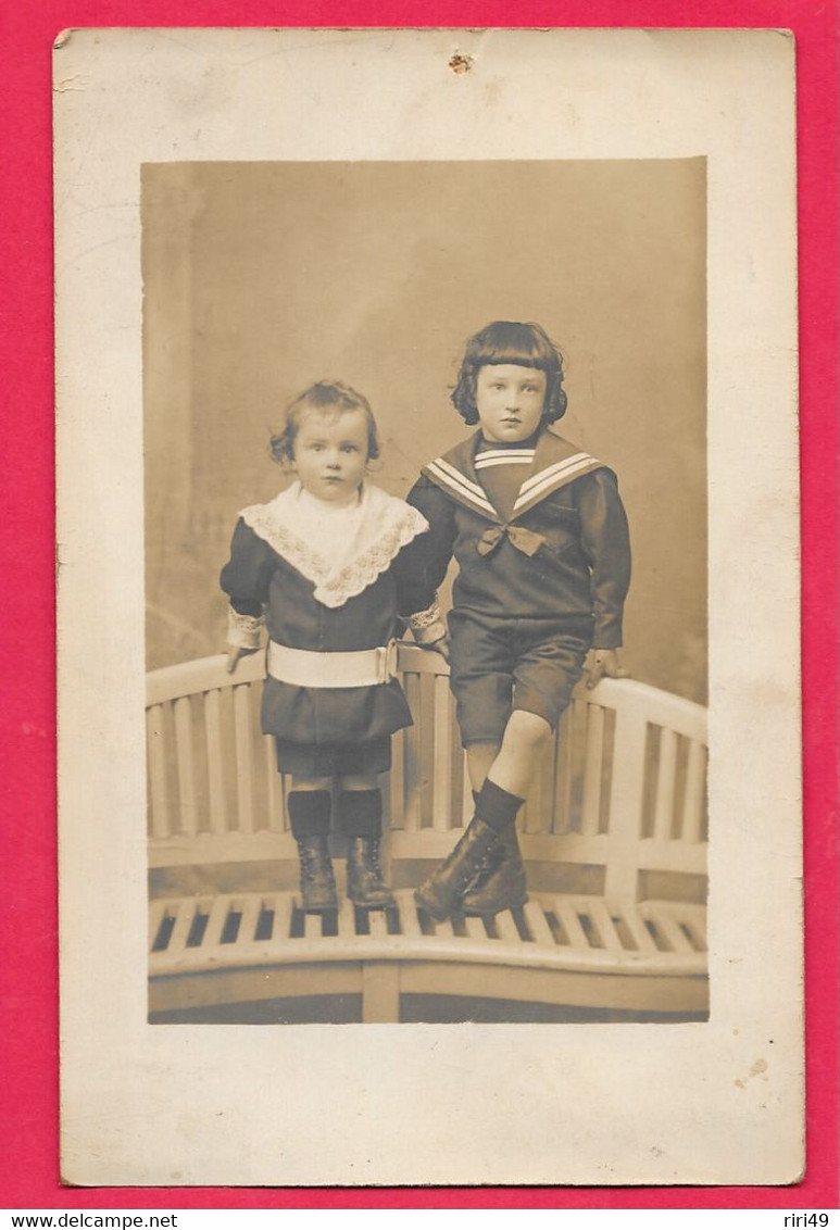 Carte Photo Enfants , Voir Scanne  Photo E.JOTTE-LATOUCHE BREST-29 - Gruppi Di Bambini & Famiglie