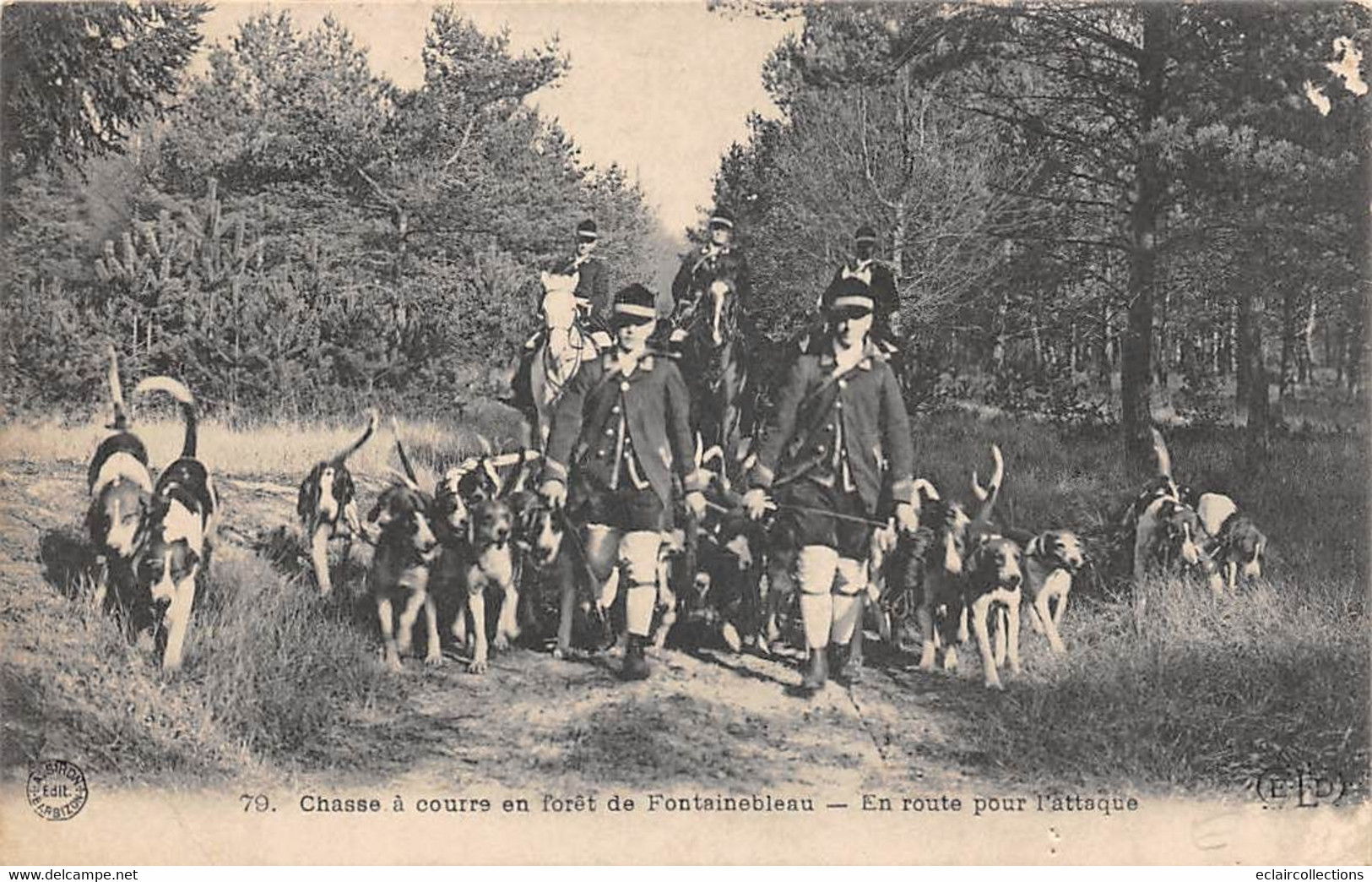 Fontainebleau           77         Chasse à Courre     En Route Pour L'attaque             (voir Scan) - Fontainebleau