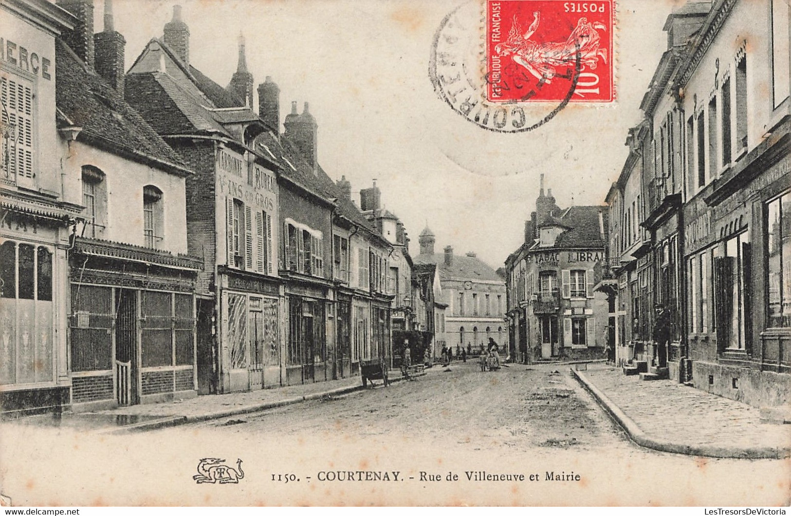 France - Courtenay - Rue De Villeneuve Et Mairie - Animé - Oblitéré Courtenay 1909 - Carte Postale Ancienne - Montargis