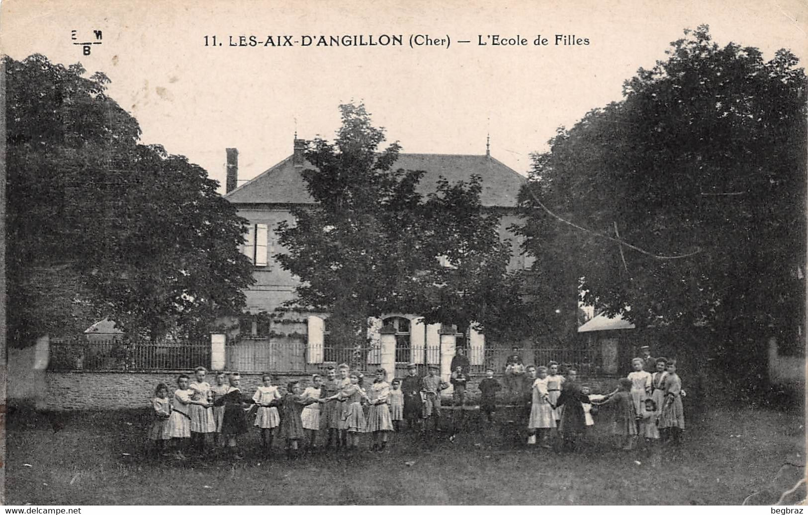 LES AIX D ANGILLON     ECOLE DES FILLES - Les Aix-d'Angillon
