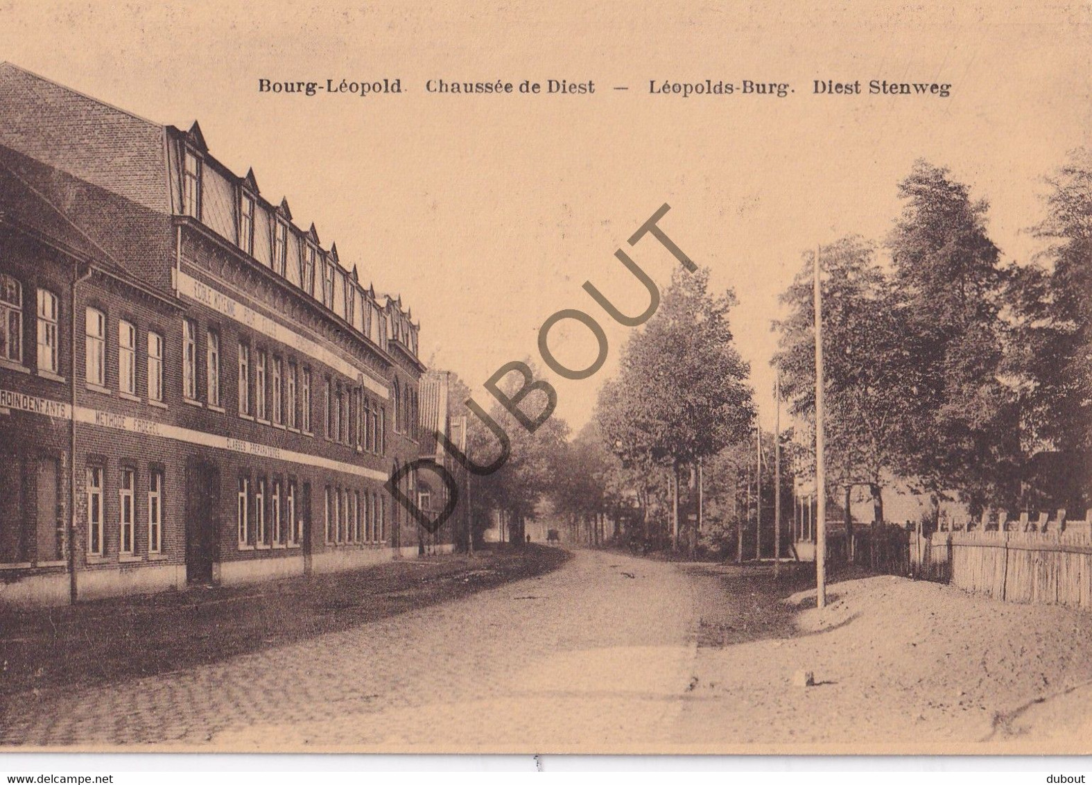 Postkaart/Carte Postale - Leopoldsburg - Camp De Beverloo - Chaussée De Diest (C3674) - Leopoldsburg (Camp De Beverloo)