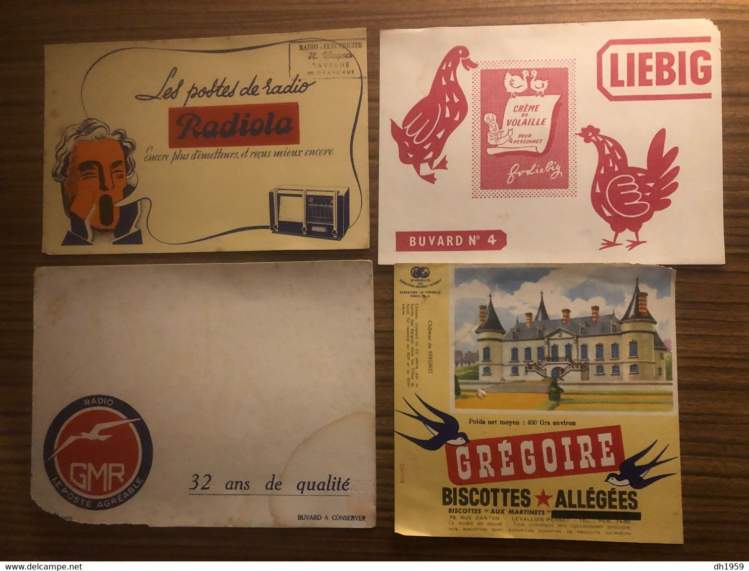 240 BUVARDS PUBLICITAIRES PUB COLLECTION LOT BISCOTTES VITTEL GAZ COGNAC DUNLOP CAISSE EPARGNE SAVERNE RADIO CHOCOLAT - Verzamelingen & Reeksen