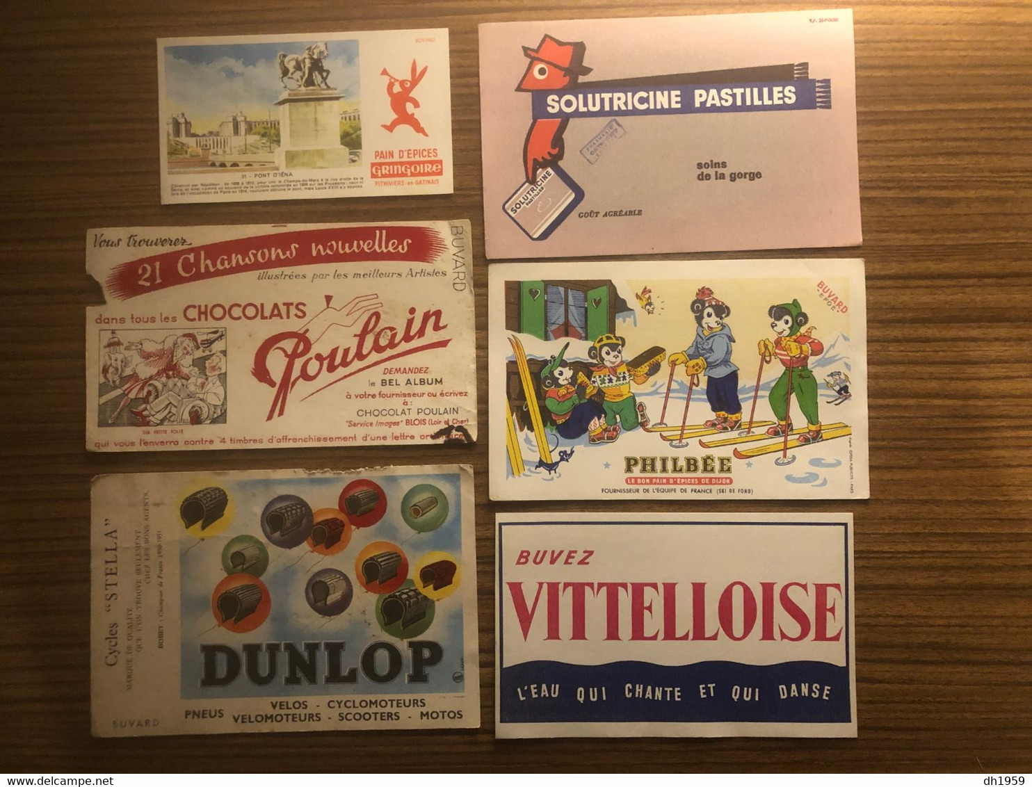 240 BUVARDS PUBLICITAIRES PUB COLLECTION LOT BISCOTTES VITTEL GAZ COGNAC DUNLOP CAISSE EPARGNE SAVERNE RADIO CHOCOLAT