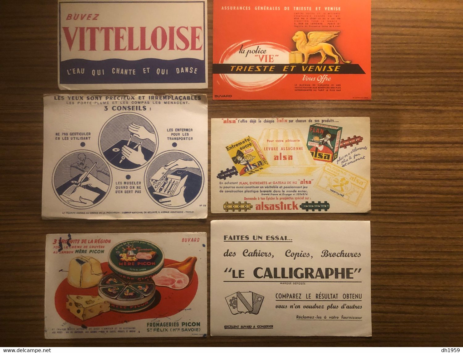 240 BUVARDS PUBLICITAIRES PUB COLLECTION LOT BISCOTTES VITTEL GAZ COGNAC DUNLOP CAISSE EPARGNE SAVERNE RADIO CHOCOLAT