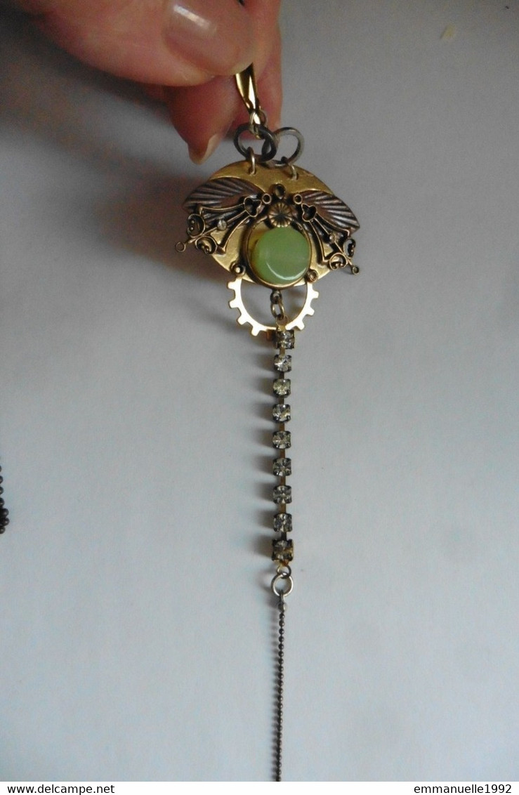 Collier créateur La Fiancée du Facteur style 1900 Art Nouveau chaîne or vieilli libellule scarabé chainette strass