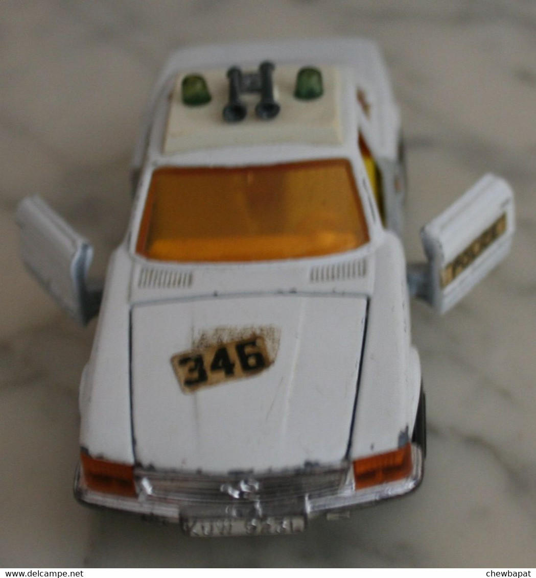 France - Echelle 1/43 - Matchbox - Mercedes 350 SLC N° 1238927 - Matchbox