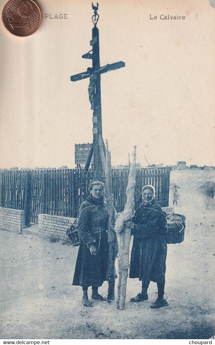 62 - Très Belle Carte Postale Ancienne De  BERCK  Le Calvaire Avec  Pècheuses - Berck