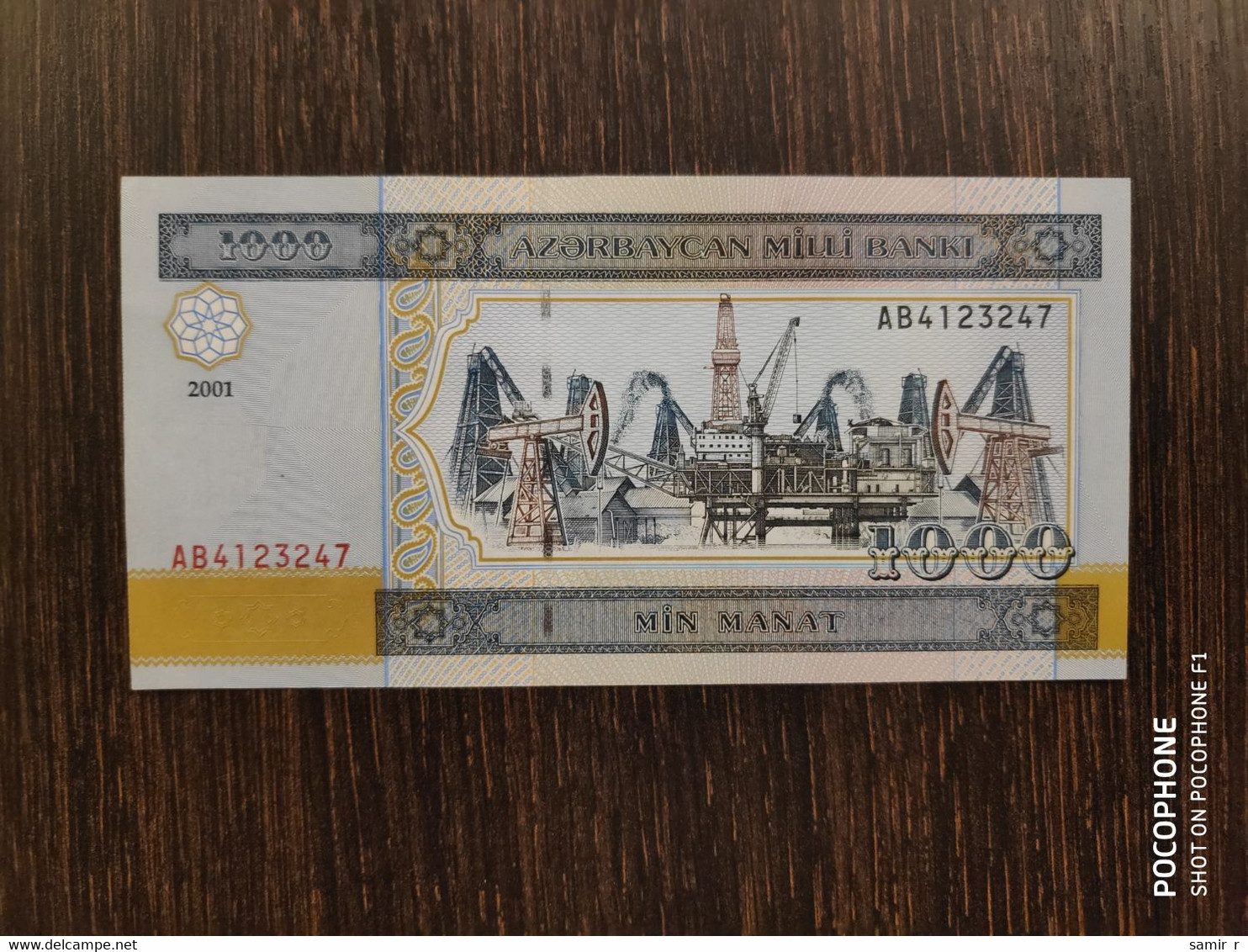 2001 Azerbaijan 1000 Manat UNC - Azerbaïjan