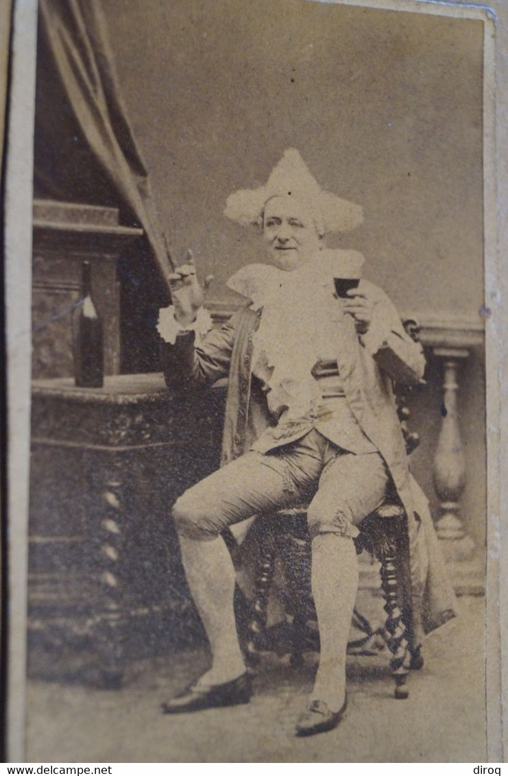Photo Très Ancienne,Folklore ? Buveur De Bière,collection,9,5 Cm. Sur 6,5 Cm. - Alte (vor 1900)