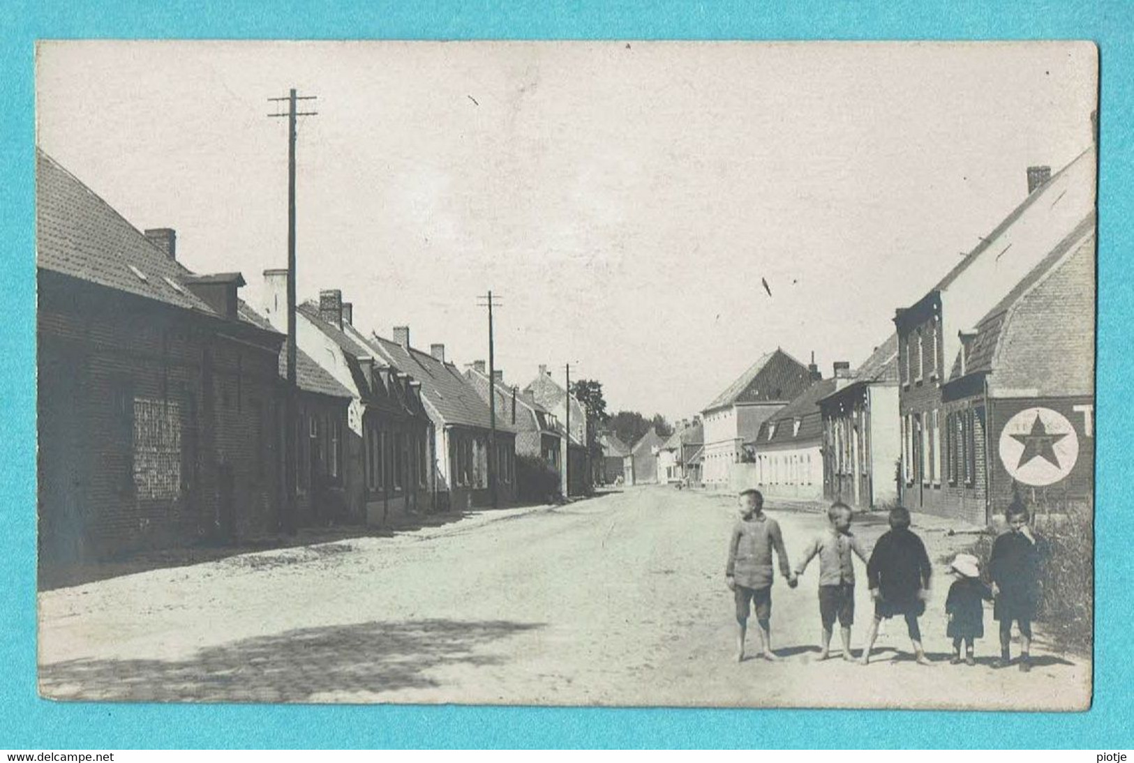 * Outrijve - Outryve (Avelgem - West Vlaanderen - Bij Kortrijk) * (Carte Photo - Fotokaart) Dorpstraat, Texaco, Unique - Avelgem