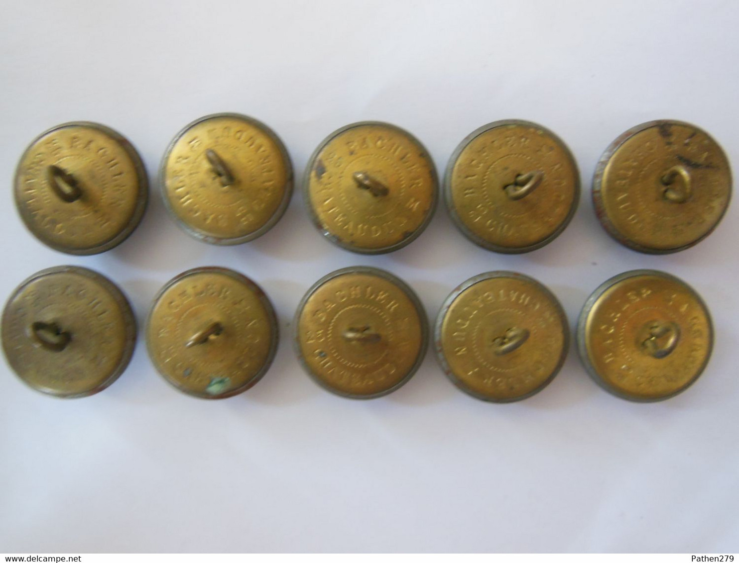 Lot De 10 Boutons Militaires Mat 25mm Bachler Châteaudun - Boutons