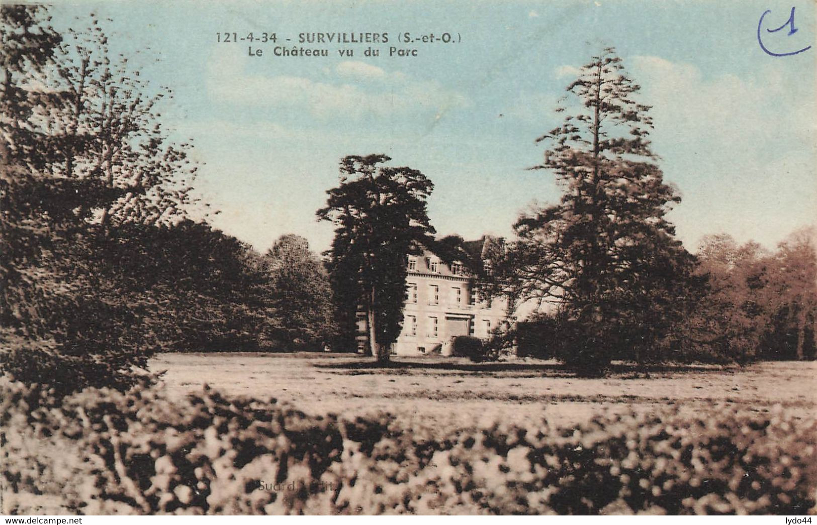 SURVILLIERS ,  Le Château Vu Du Parc - Survilliers