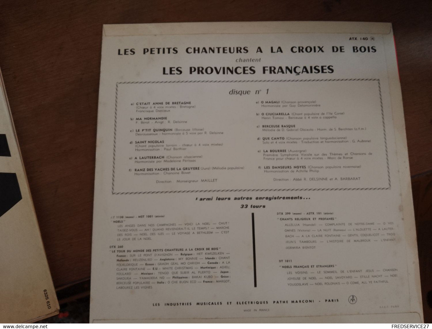 73 //  LES PETITS CHANTEURS A LA CROIX DE BOIS CHANTENT LES PROVINCES FRANCAISES - Kinderlieder