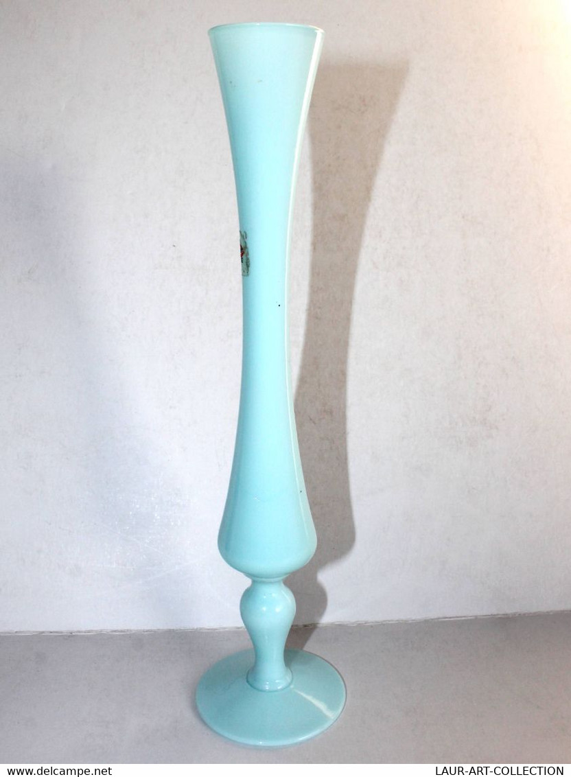 JOLI ANCIEN VASE SOLIFLORE, TULIPE EN OPALINE BLEU DE LA CRISTALLERIE FOUGERAISE H:28,5cm (3008.16) - Vazen