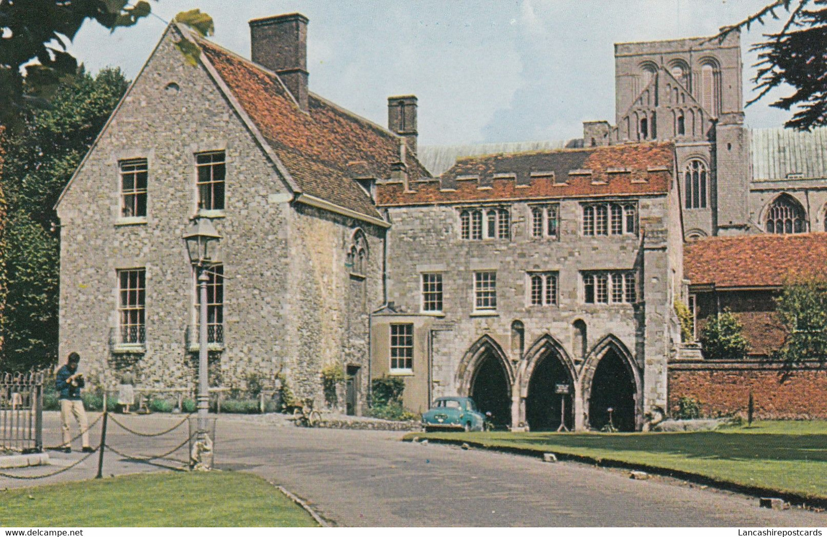 Postcard The Deanery Winchester PU 1962 My Ref B14710 - Winchester