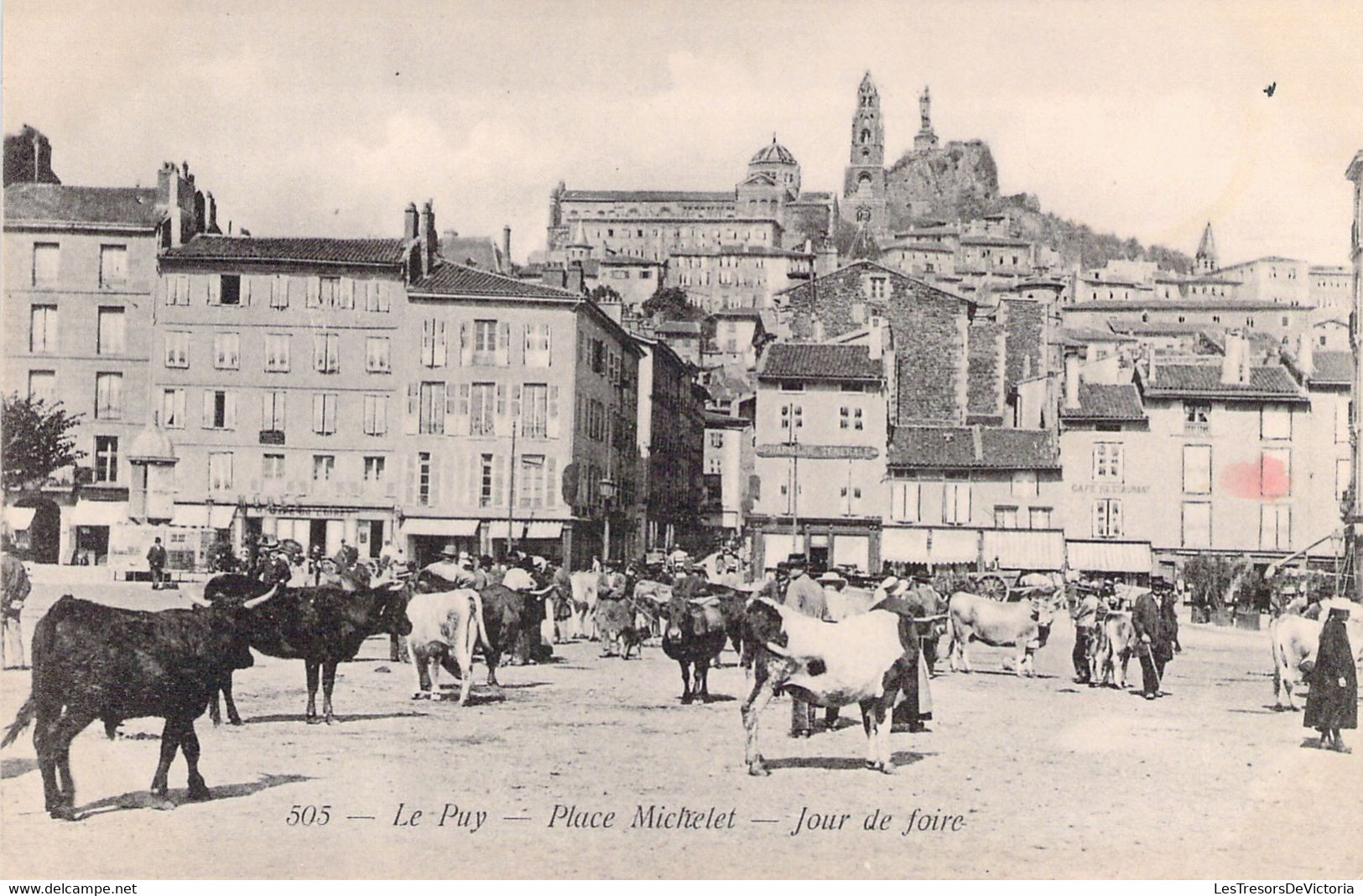 FRANCE - 43 - LE PUY - Place Michelet - Jour De Foire - Vente Bovin - Vache - Animée - Carte Postale Ancienne - Le Puy En Velay