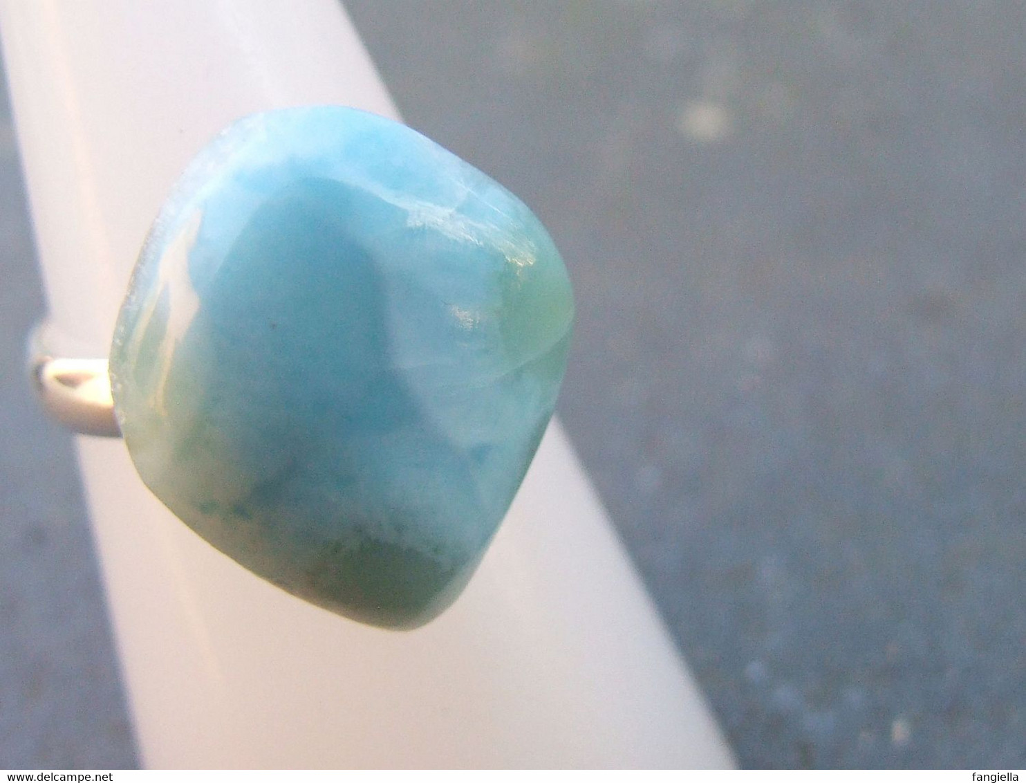 Bague Larimar, pierre semi-précieuse, bijou artisanal, superbe pierre naturelle, pierre bleu blanc, anneau réglable arge