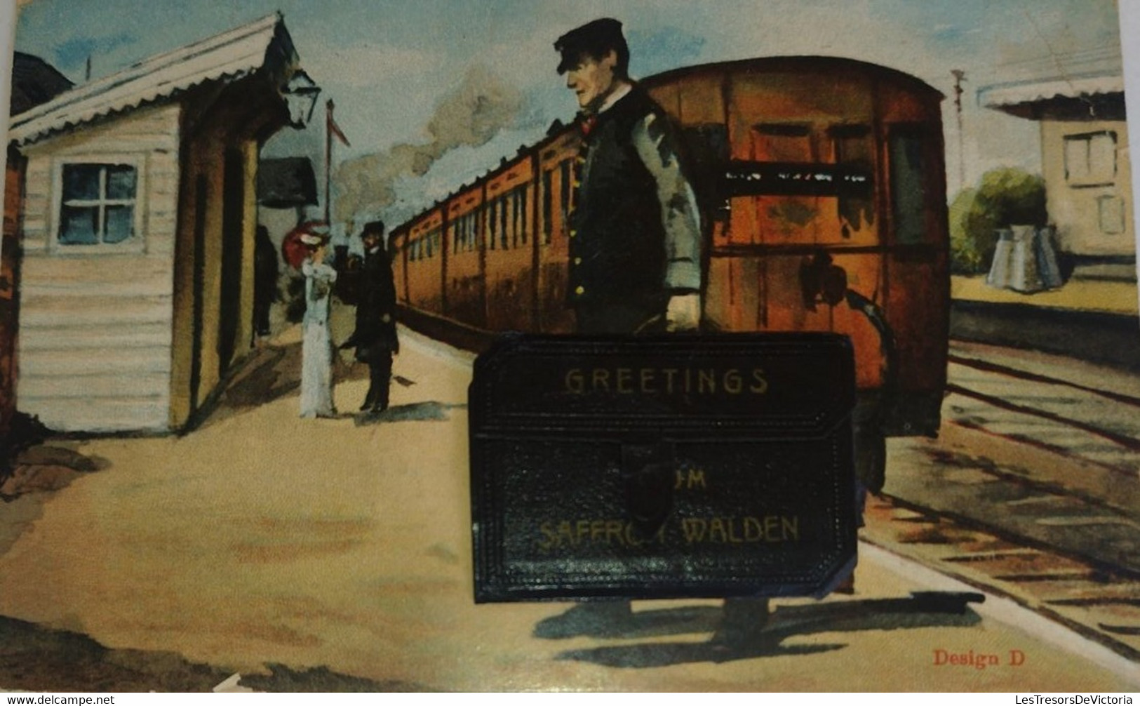 Fantaisies - A Systèmes - SAFFRON WALDEN - Greetings From - Gare - éditeur Design D - Carte Postale Ancienne - Mechanical