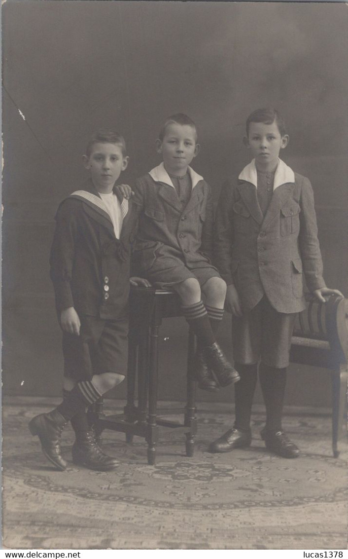 ENSCHEDE  / TRES JOLIE CARTE PHOTO / 1918 / 3 JEUNES GARCONS - Enschede