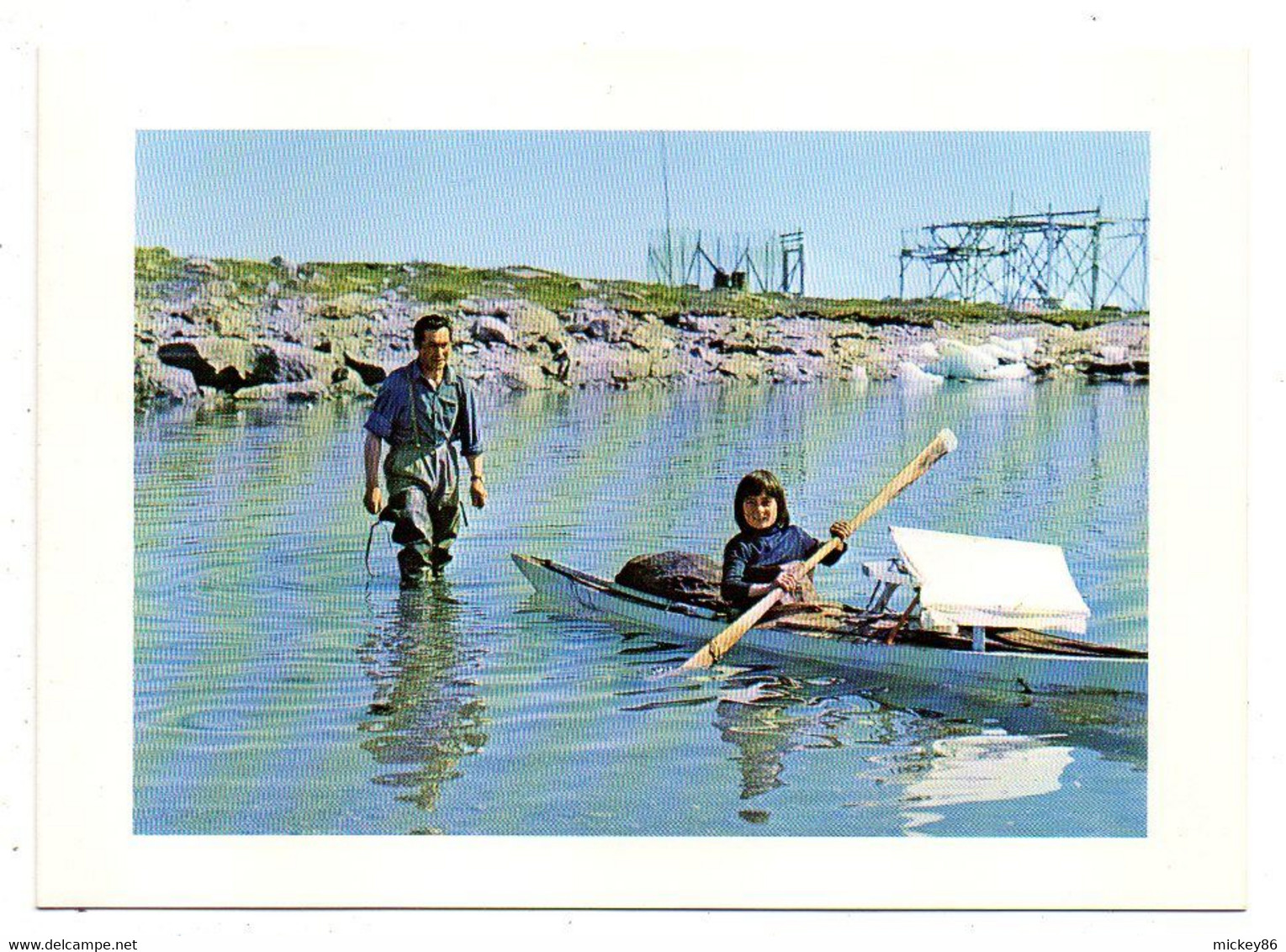 GROENLAND--Phot  Peter Juul --Enfant Et Père  ( Kayak ) ..............carte Double ..............à Saisir - Greenland