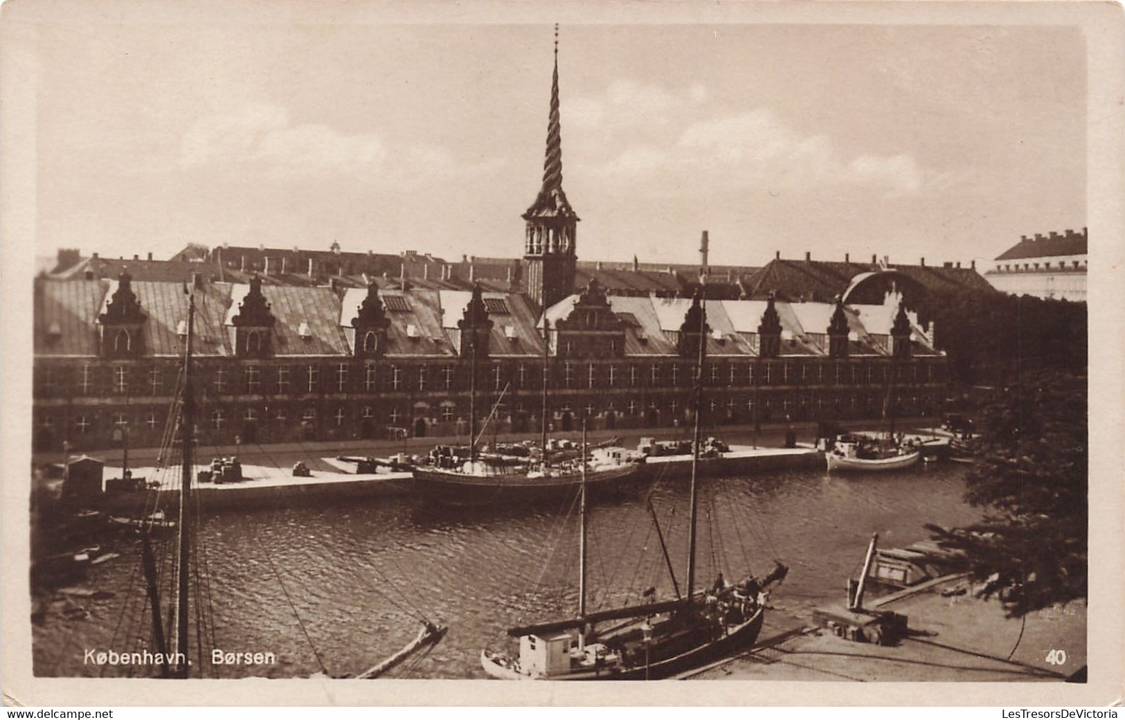 Danemark - Kobenhavn - Copenhague - Borsen - Voiliers à Quai - Edit. Aneret  - Carte Postale Ancienne - Denmark