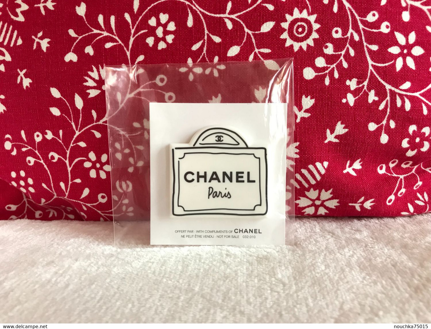 Chanel - Badge Aimanté Rue Cambon - Accessoires