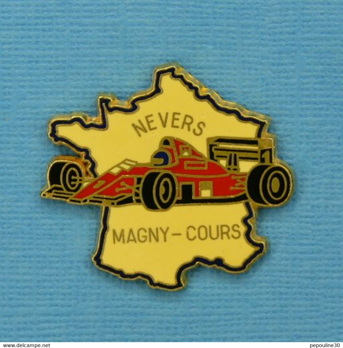 1 PIN'S //  ** CIRCUIT NEVERS MAGNY-COURS / FORMULE1 / FERRARI ** . (Béraudy Vaure). - F1