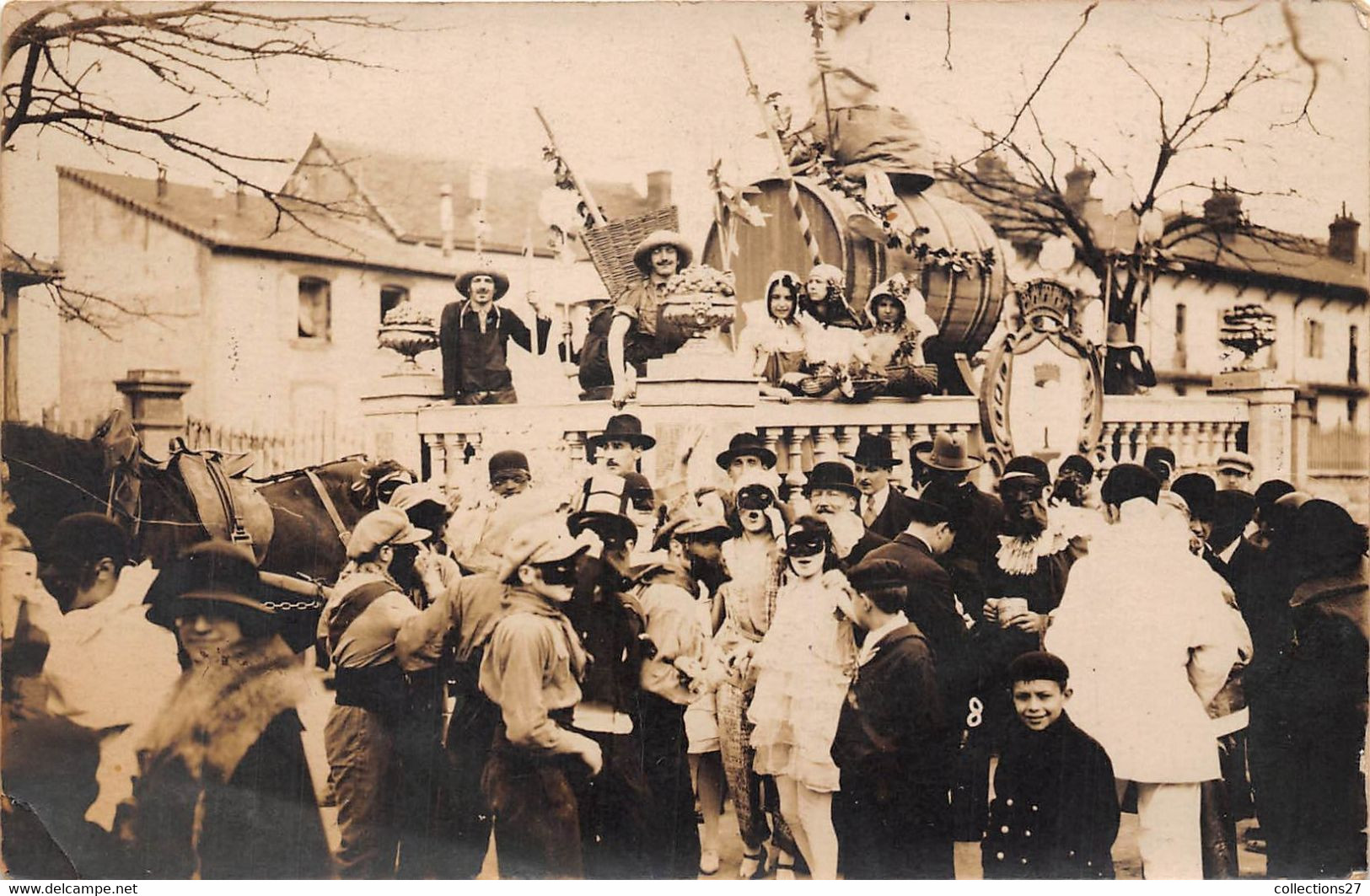 71-LE-CREUSOT- CARTE-PHOTO-CARNAVAL - Le Creusot