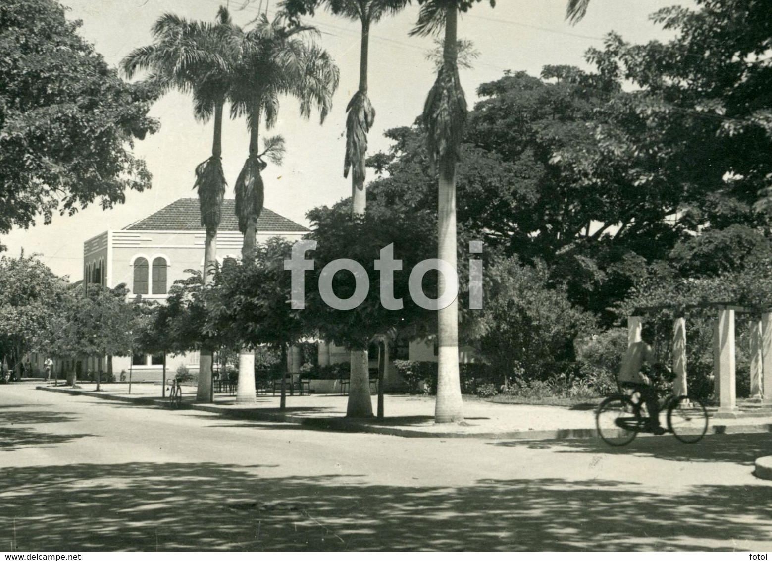 REAL PHOTO POSTCARD JARDINS BENGUELA ANGOLA  AFRICA CARTE POSTALE STAMPED TIMBRE - Angola