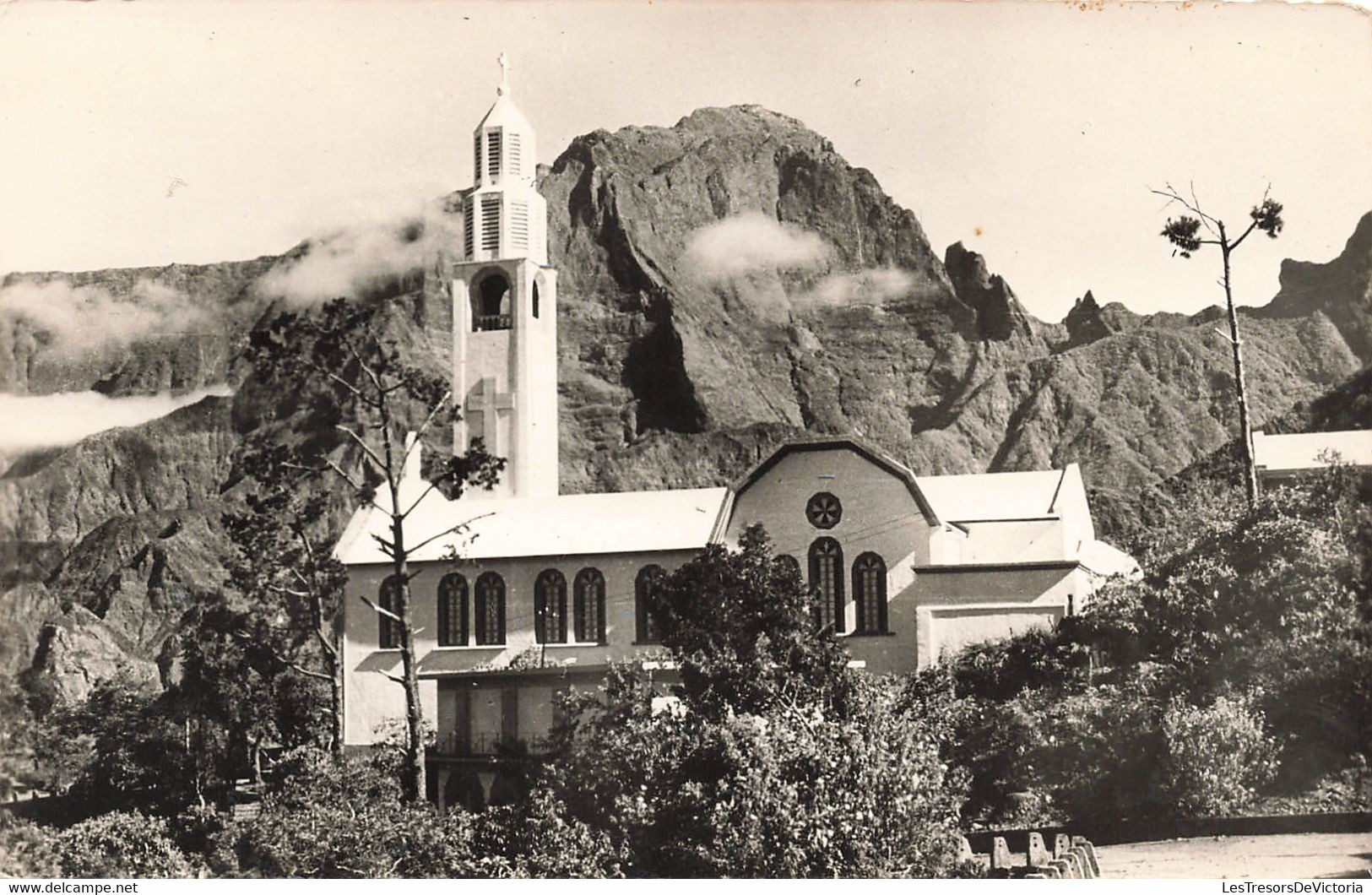 France - La Réunion - Cilaos - Le Grand Bénard Et Notre Dame Des Neiges - Edit. Henri Ganowski  - Carte Postale Ancienne - Otros & Sin Clasificación