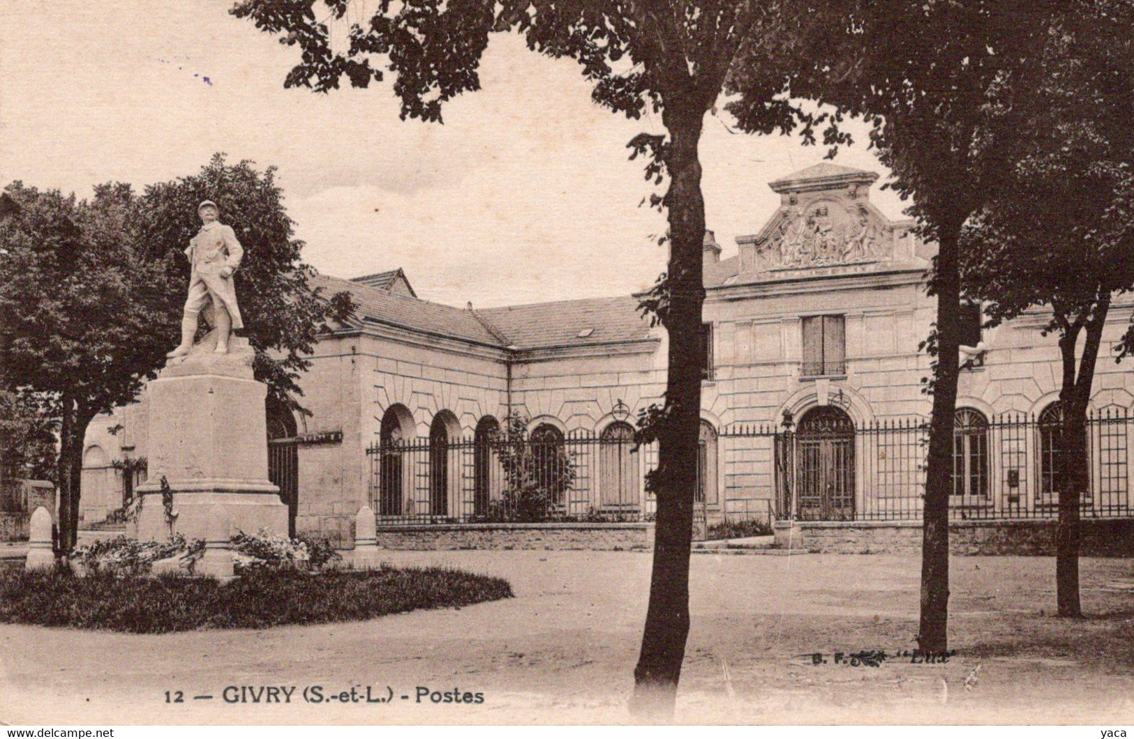 Givry Poste - Monument Aux Morts - Poste & Facteurs