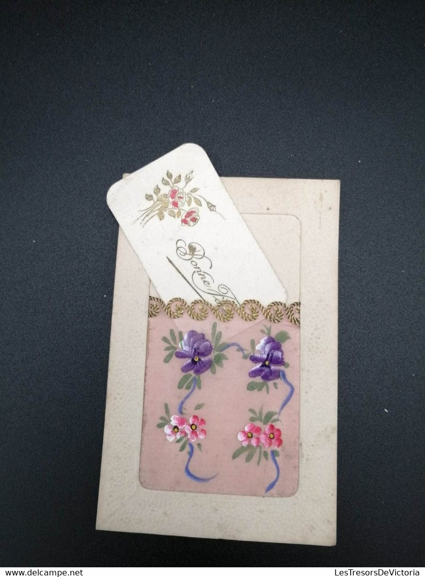 Carte Brodée - Bonne Fêtes - Fleurs - Dorure - Cadre Relief - Carte Postale Ancienne - Bestickt
