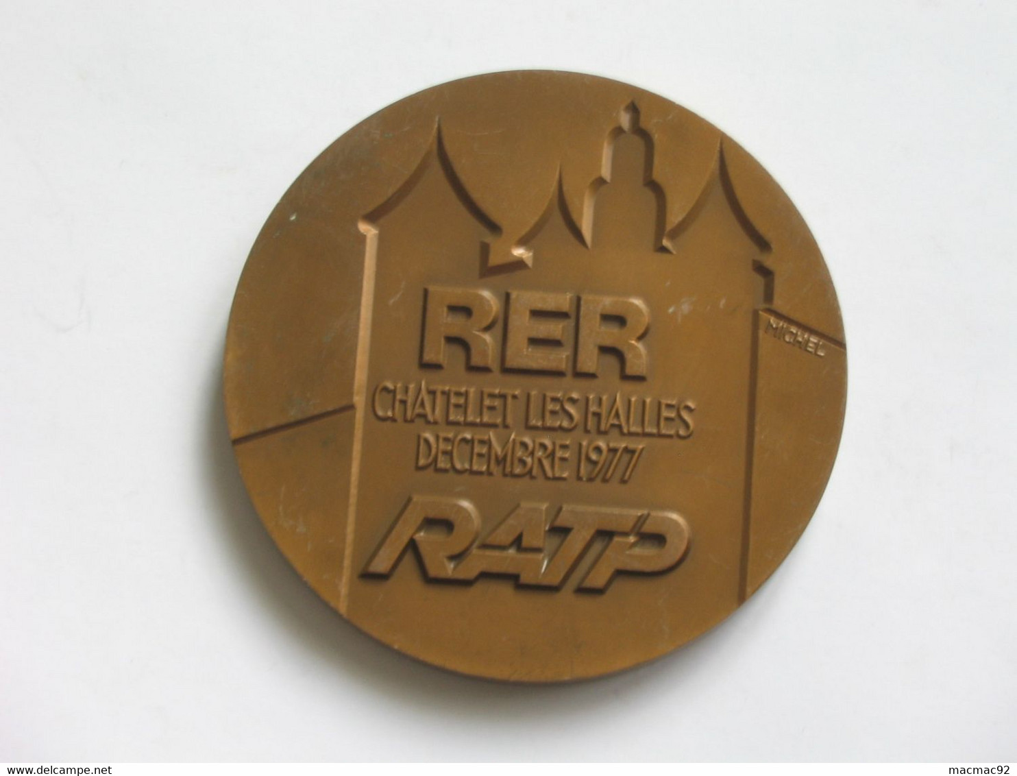 Superbe Médaille RER - Chatelet Les Halles Décembre 1977 RATP  **** EN ACHAT IMMEDIAT  **** - Professionals/Firms