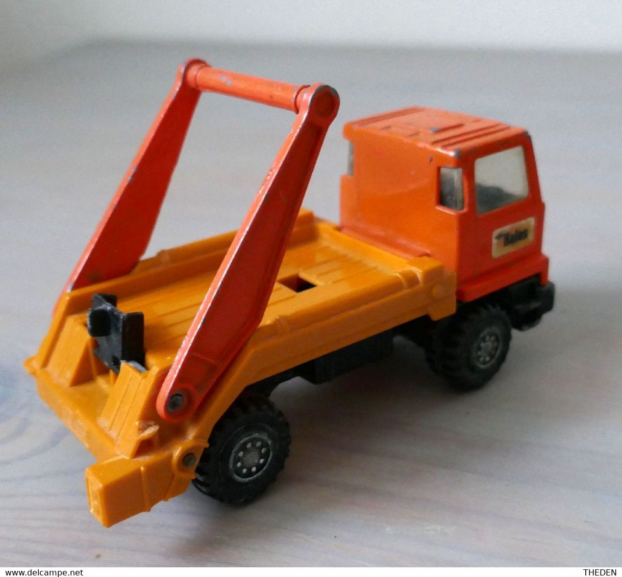 Camion Miniature Matchbox Skip Truck Super Kings Bedforf T.M. Orange 1977 Lesney - Scale 1:72