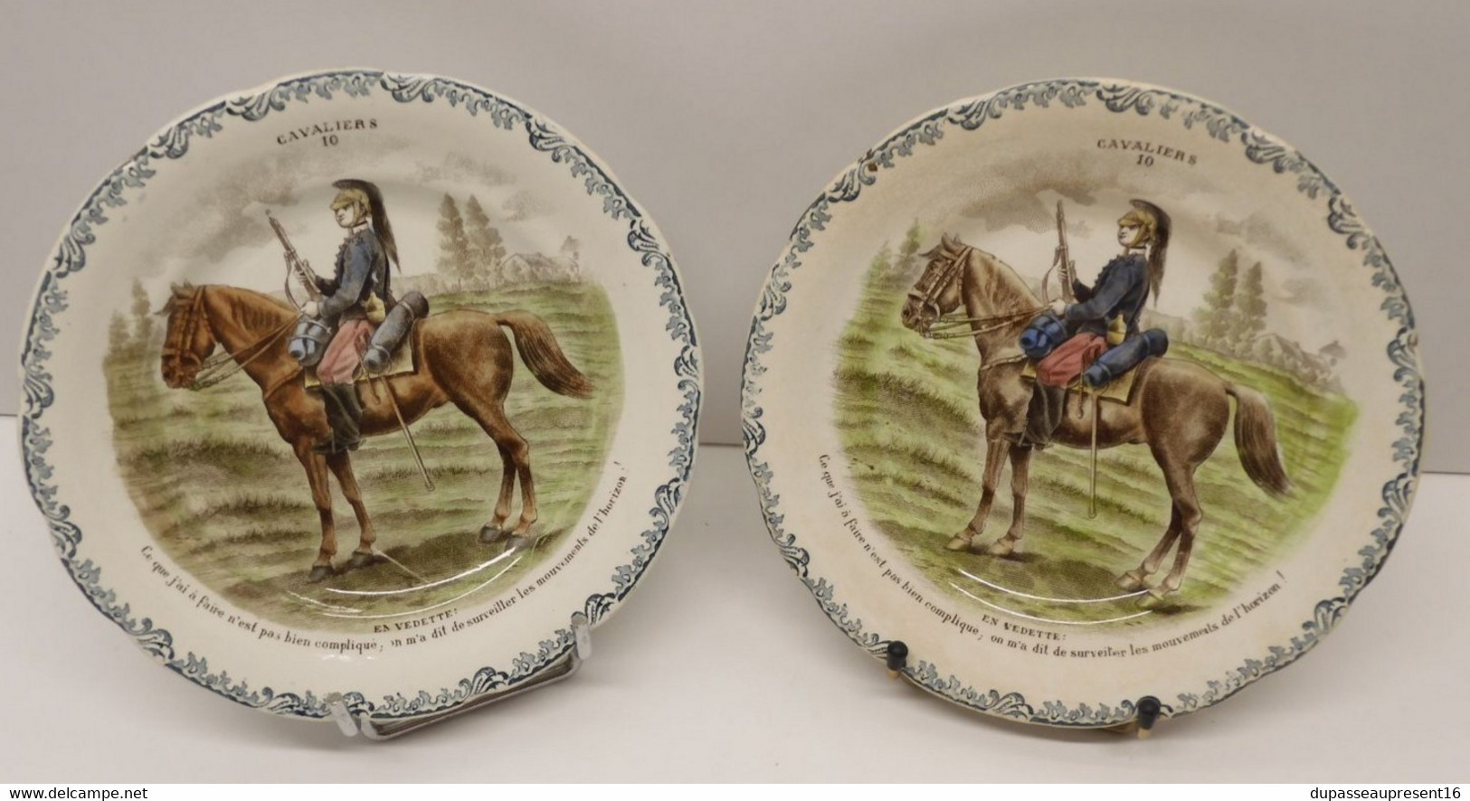 *2 ASSIETTES HB & Cie terre de fer CAVALIERS N° 10 CHOISY le ROI COLLECTION   E