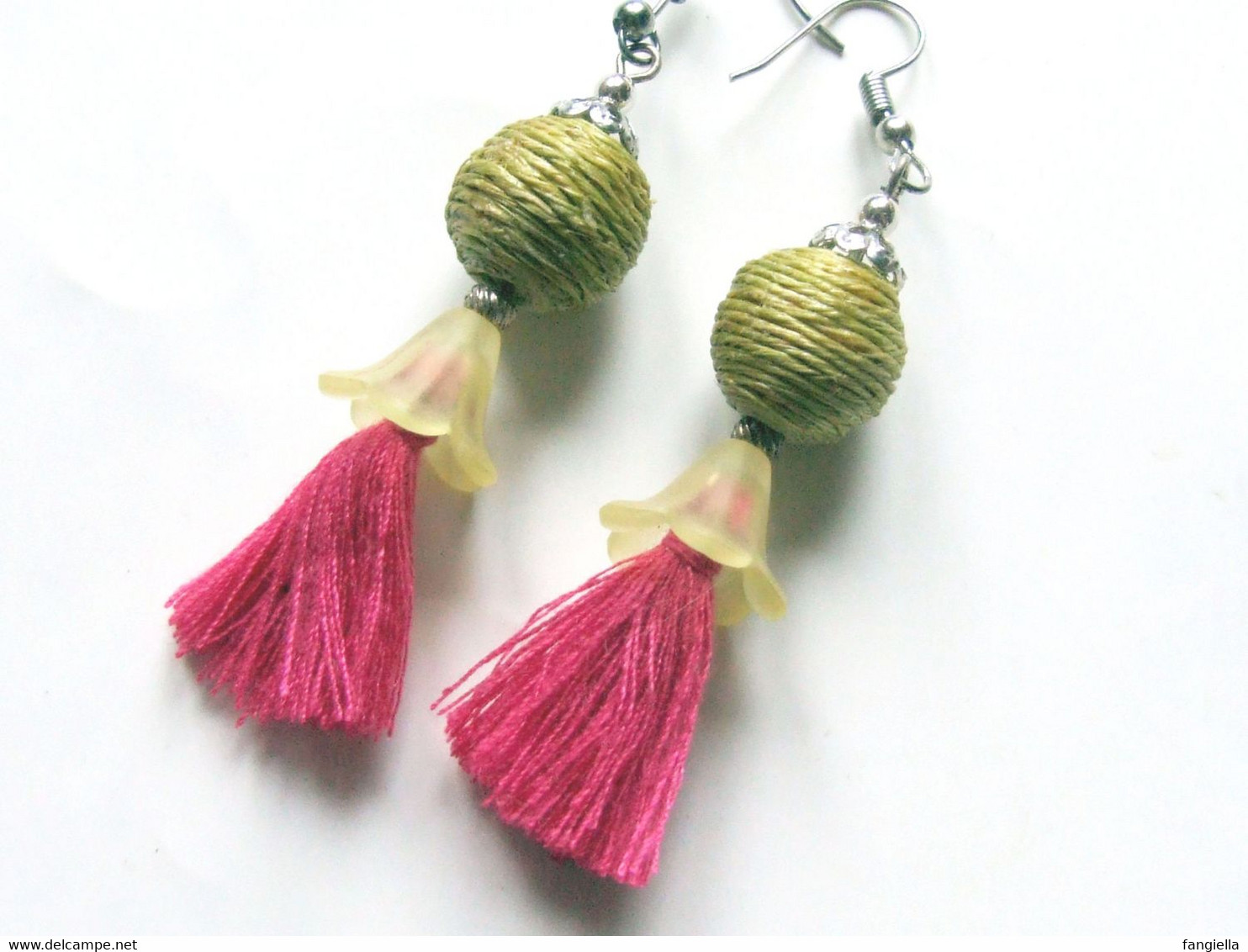 Boucles D'oreilles Pendantes, Bijou Fait-main, Pompon Rose Fuchsia, Fleur Lucite, Perle Indienne Textile, Bijou Funky, C - Ohrringe