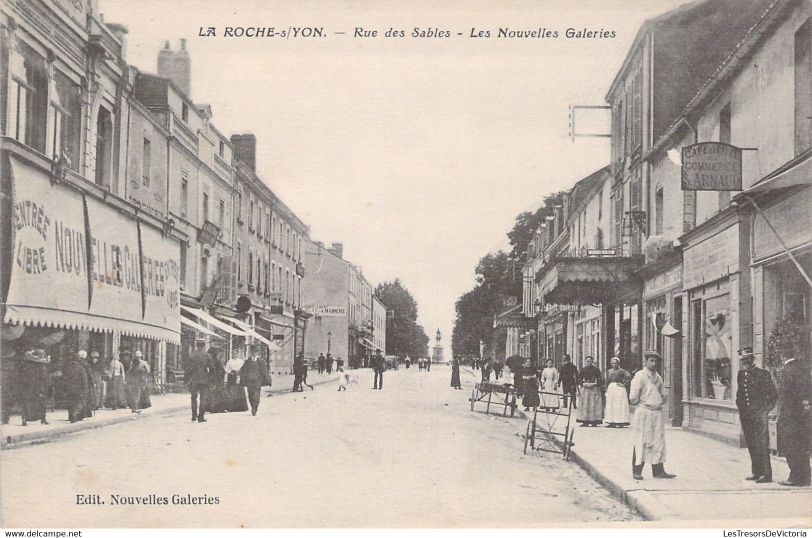 FRANCE - 85 - LA ROCHE SUR YON - Rue Des Sables - Les Nouvelles Galeries - Carte Postale Ancienne - La Roche Sur Yon