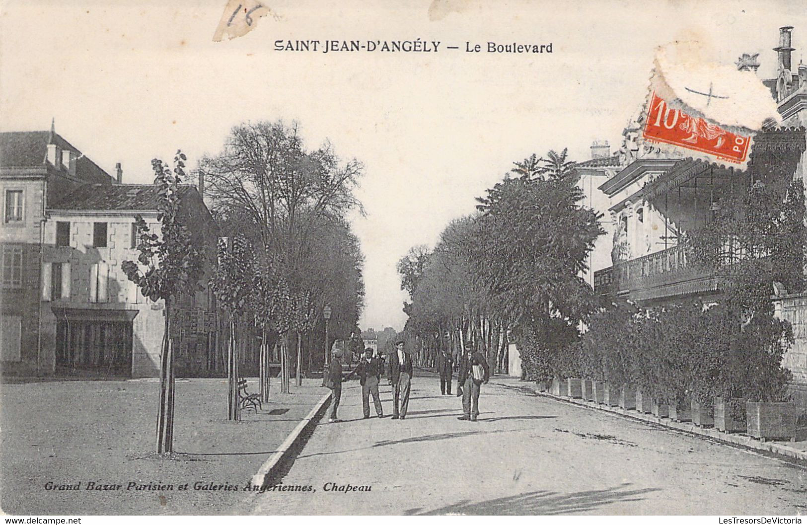 FRANCE - 17 - SAINT JEAN D'ANGELY - Le Boulevard - Grand Bazar - Carte Postale Ancienne - Saint-Jean-d'Angely
