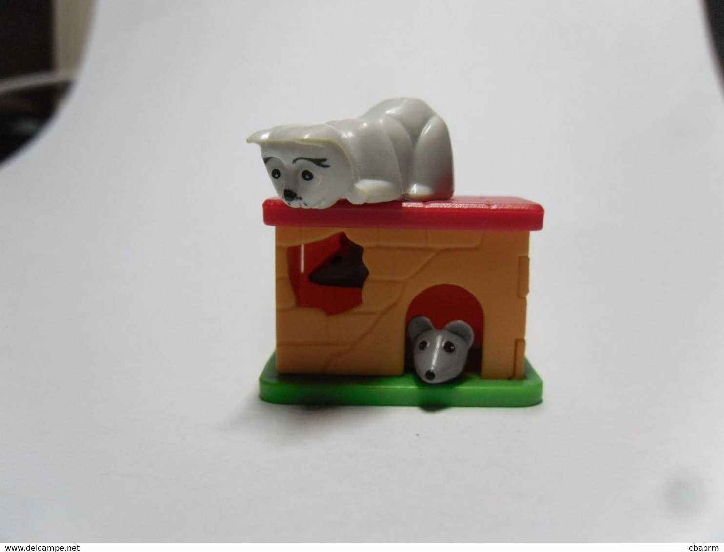 Figurine Petit Jouet CHAT Mobile Sur La Maison Des Souris - Andere & Zonder Classificatie