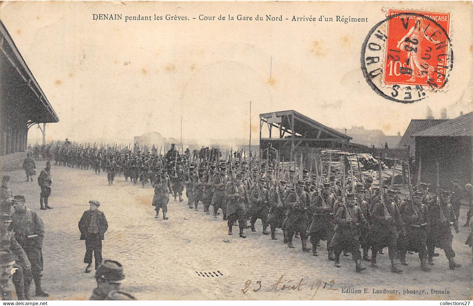 59-DENAIN -PENDANT LES GREVES- COUR DE LA GARE DU NORD ARRIVEE D'UN REGIMENT - Denain