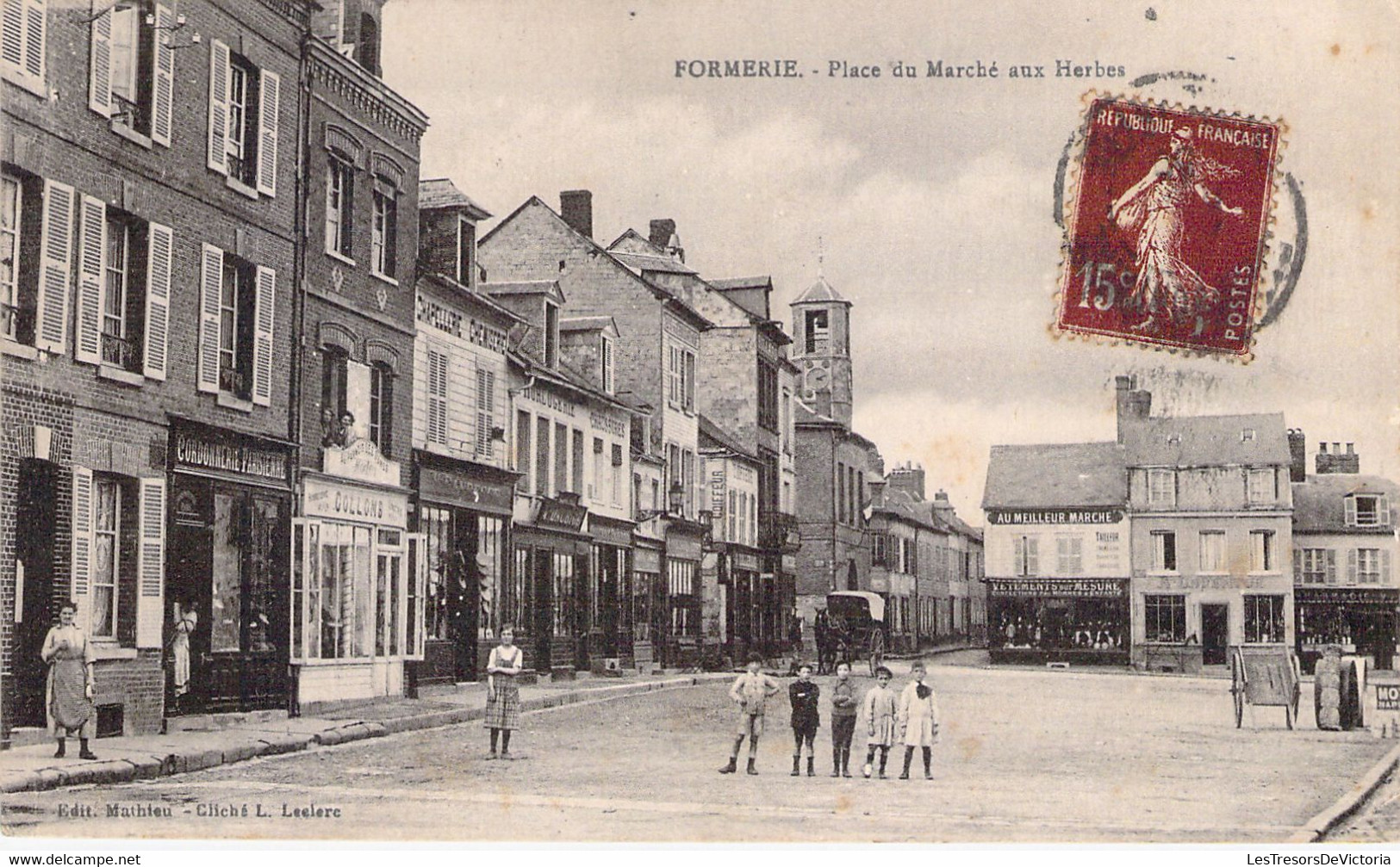 FRANCE - 60 - FORMERIE - Place Du Marché Aux Herbes - Edit Mathieu - Carte Postale Ancienne - Formerie