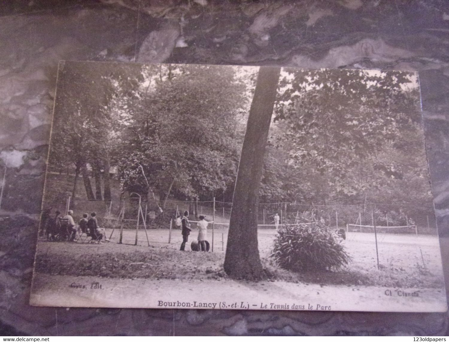 71 BOURBON LANCY LE TENNIS DANS LE PARC - Autres & Non Classés