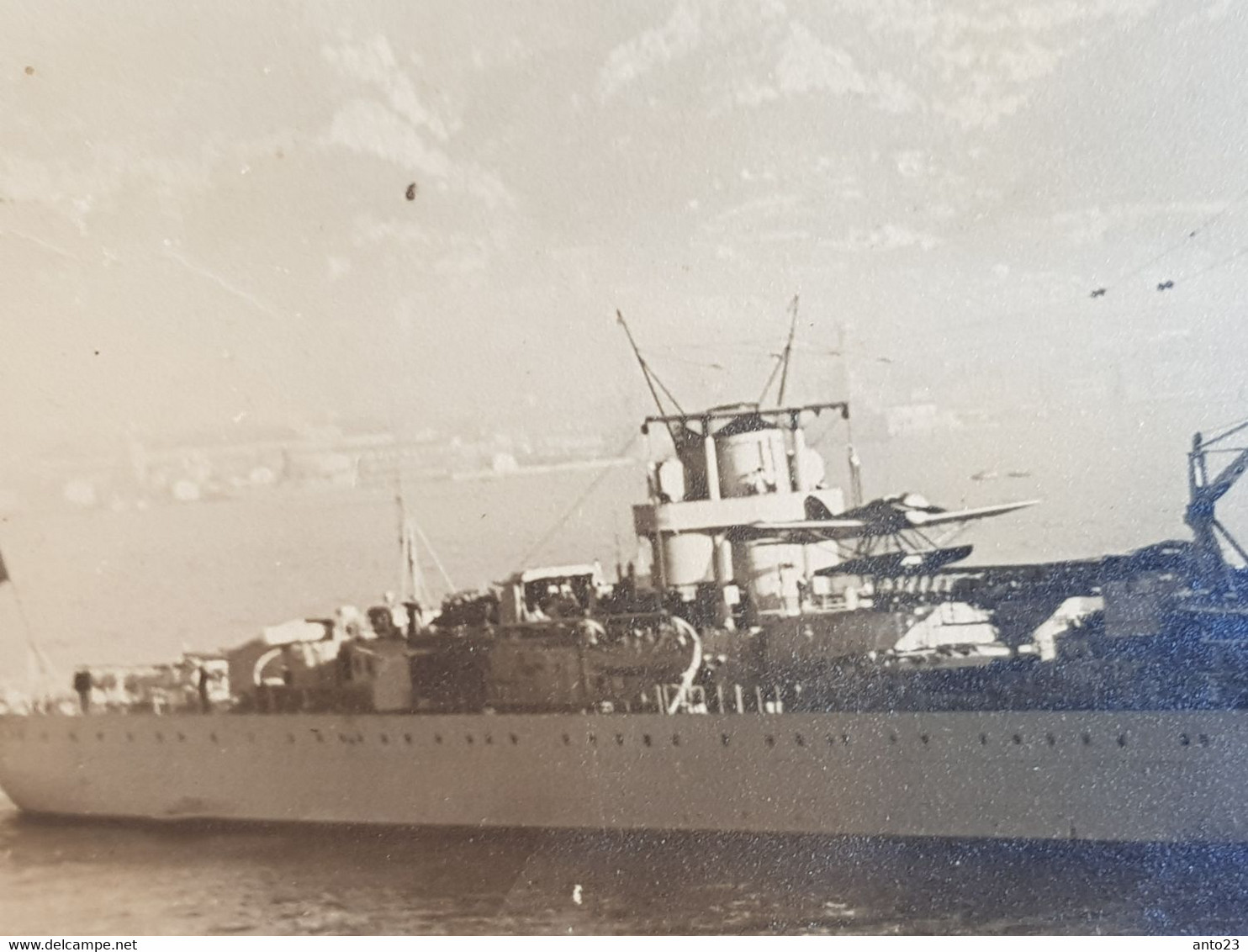 Photographie  NAVIRE DE GUERRE / BATEAU / CROISEUR EMILE BERTIN A TOULON 1939  ( Usé ) - Bateaux