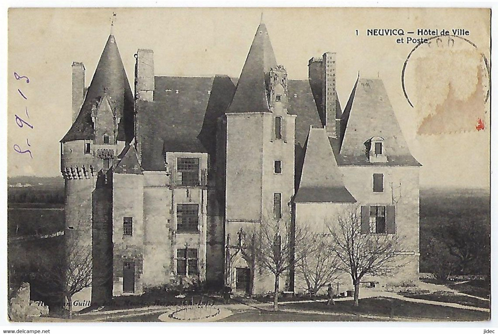 CPA 16 Charente Rouillac Chateau De Neuvicq Rare Hotel De Ville Et Poste Près Sigogne Genac-Bignac Échallat Vaux Mareuil - Rouillac