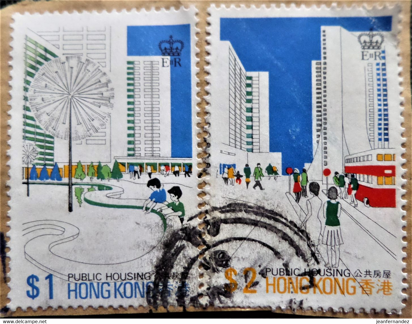 Hong Kong 1981 Public Housing  Stampworld N°  381 Et 383 - Gebraucht