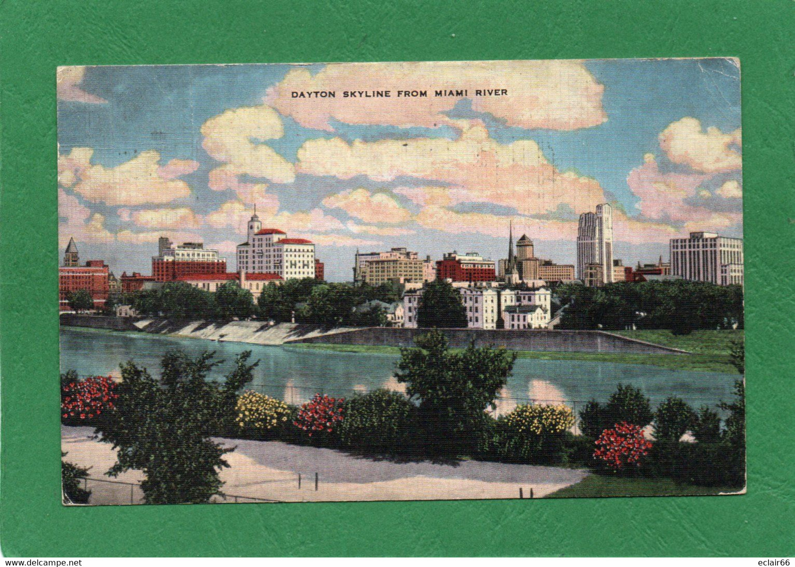 Ohio Dayton Skyline From Miami River   CPA Année 1951  état Correct Voir Scannes Recto Verso - Dayton